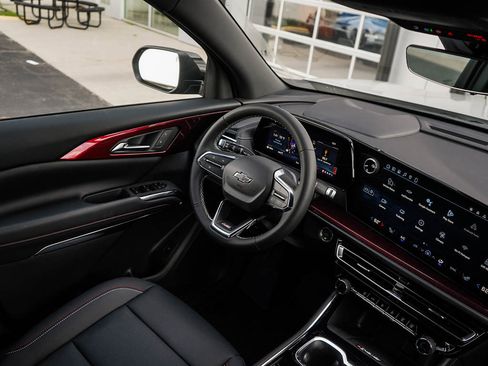 New 2026 Chevrolet Traverse Z71 w/ Driver Confidence Package image 15