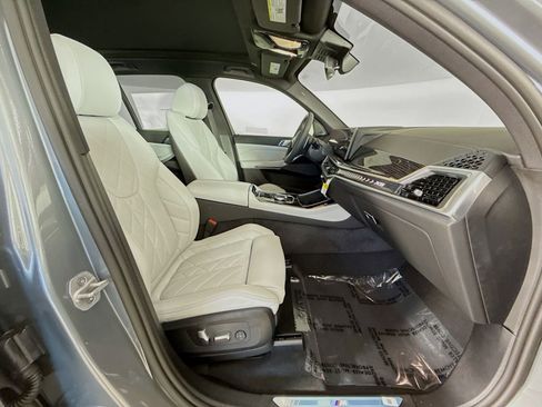 New 2026 BMW X5 xDrive40i w/ M Sport Package image 30