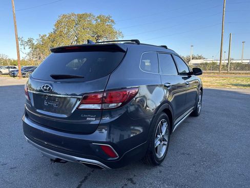 Used 2017 Hyundai Santa Fe Limited image 6