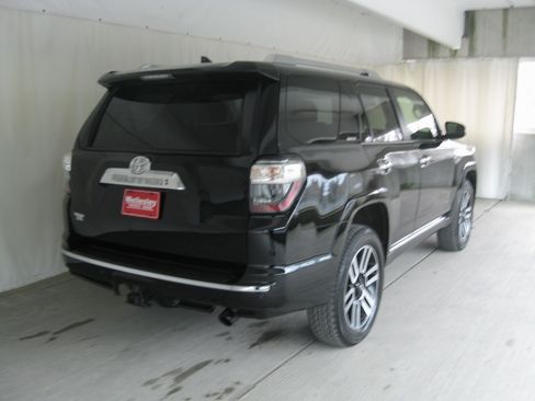 Used 2024 Toyota 4Runner Limited image 8