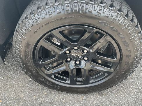 Used 2021 Chevrolet Silverado 1500 Custom Trail Boss w/ Safety Confidence Package AWD/4WD image 12