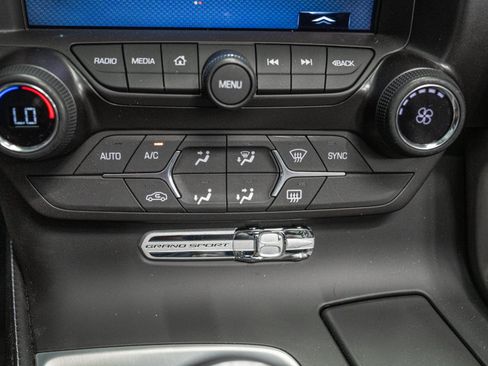 Used 2019 Chevrolet Corvette Grand Sport RWD image 27