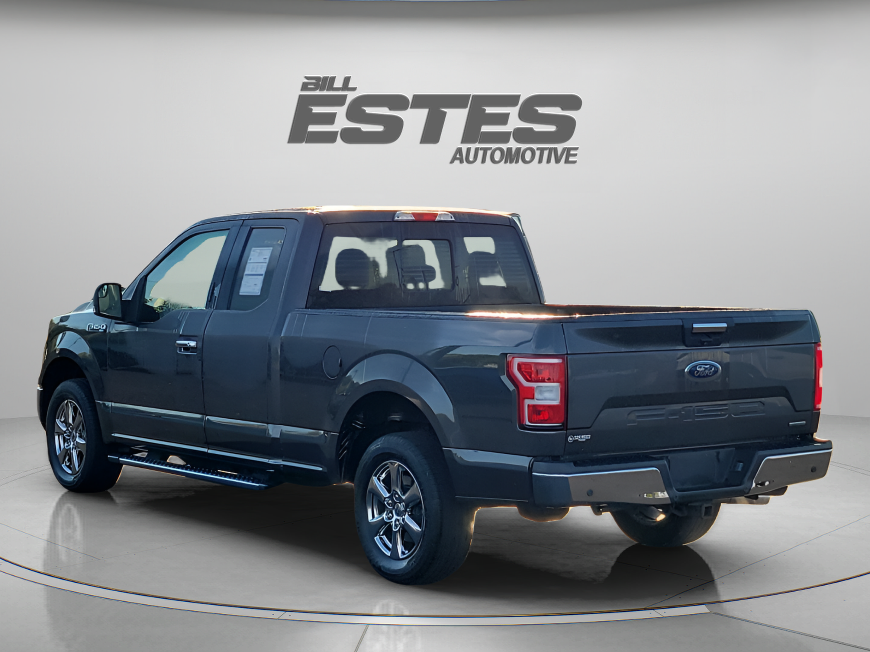 Used 2019 Ford F150 XLT w/ Equipment Group 302A Luxury RWD image 2