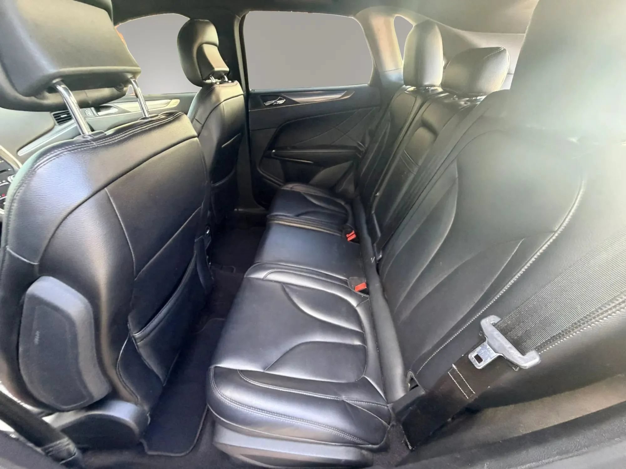 Used 2019 Lincoln MKC Premiere FWD image 27