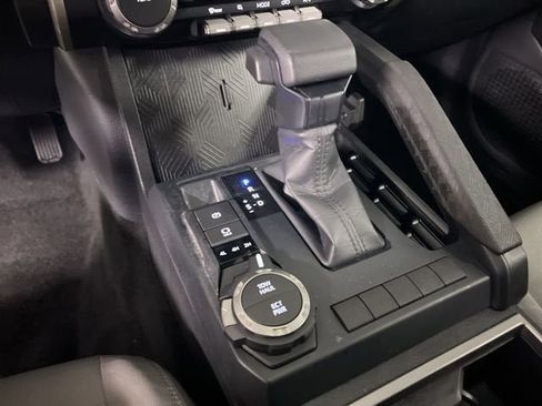 Used 2025 Toyota Tacoma SR5 image 15