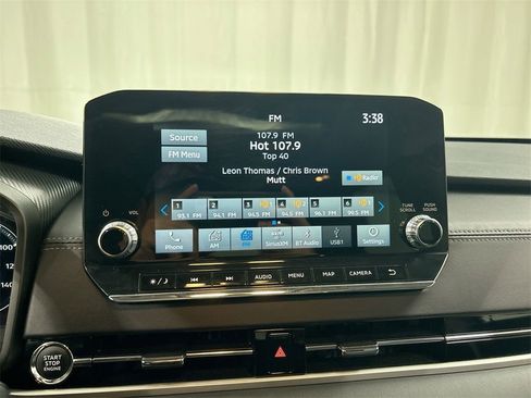 Used 2023 Mitsubishi Outlander SE image 14