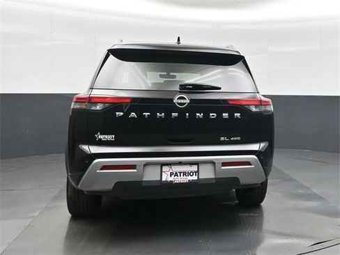 Used 2023 Nissan Pathfinder SL image 5
