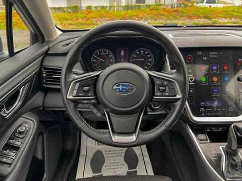Used 2022 Subaru Outback Premium image 21