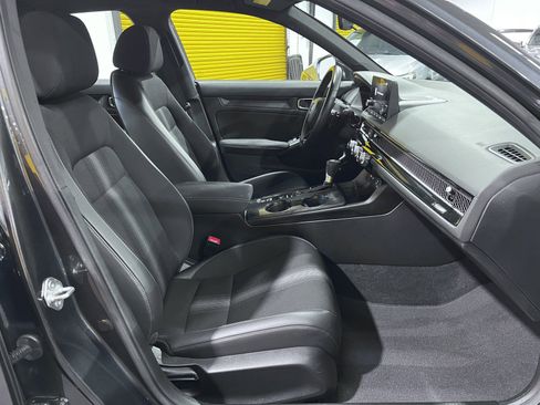 Used 2024 Honda Civic Sport image 17