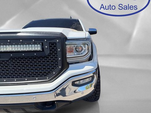 Used 2017 GMC Sierra 1500 SLT w/ SLT Premium Package AWD/4WD image 8
