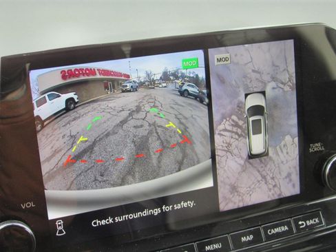 Used 2022 Nissan Pathfinder SL w/ SL Premium Package image 27