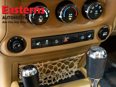 Used 2017 Jeep Wrangler Unlimited Sahara w/ Max Tow Package AWD/4WD image 22