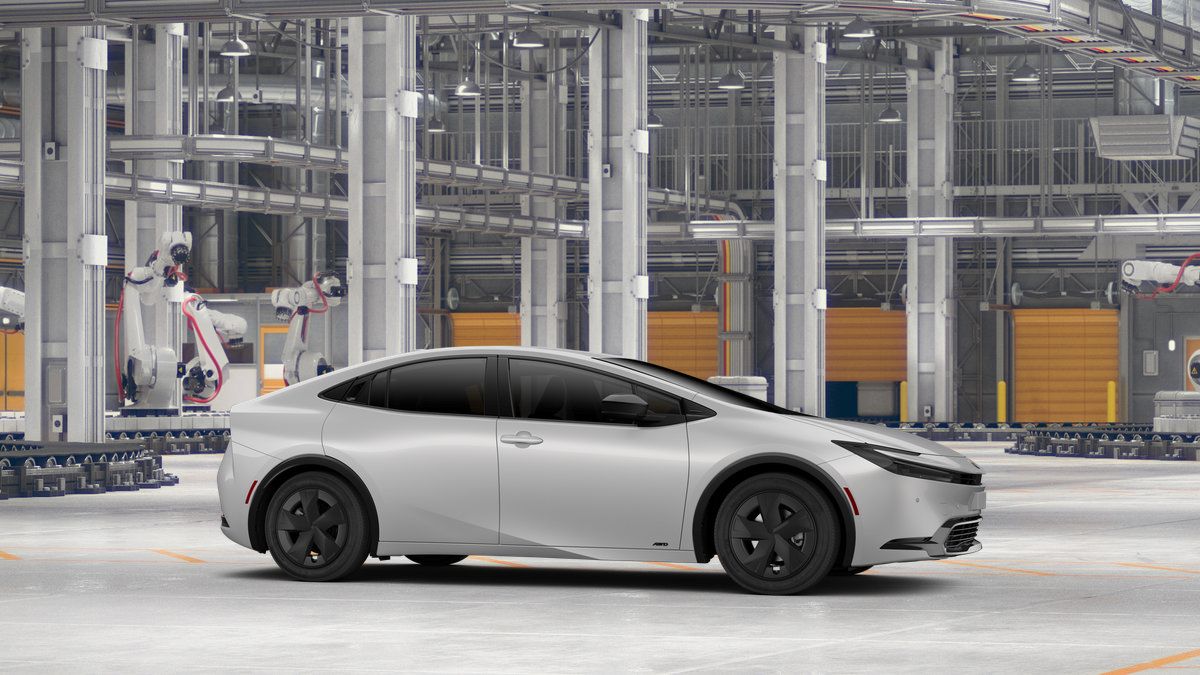 New 2027 Toyota Prius LE AWD/4WD image 13