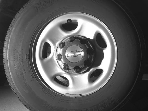 Used 2025 Chevrolet Express 3500 LT w/ LT Preferred Equipment Group image 15