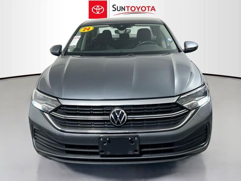 Used 2024 Volkswagen Jetta S image 10