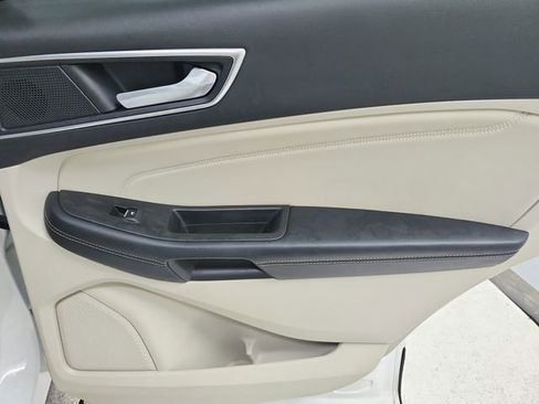 Used 2021 Ford Edge Titanium FWD image 44
