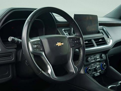 Used 2024 Chevrolet Suburban Premier image 41