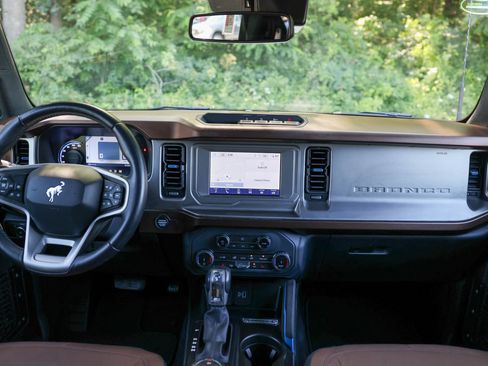 Used 2022 Ford Bronco Outer Banks AWD/4WD image 22