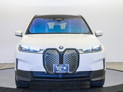 Used 2024 BMW iX xDrive50 AWD/4WD image 7