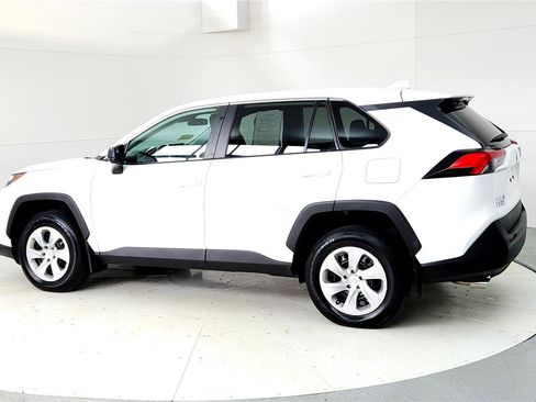 Used 2023 Toyota RAV4 LE image 4