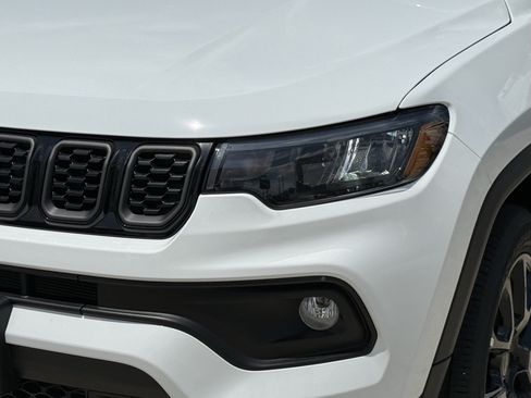 New 2026 Jeep Compass Latitude AWD/4WD image 8