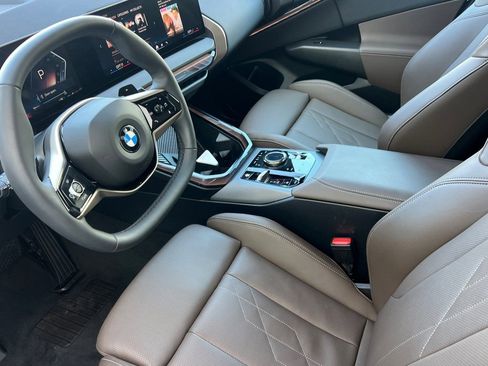 Used 2025 BMW X3 xDrive30i w/ Convenience Package image 4