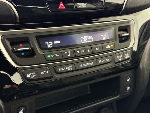 Used 2025 Honda Ridgeline Black Edition image 25