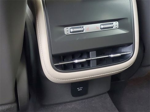 Certified 2024 Lincoln Nautilus Reserve w/ Equipment Group 203A image 34