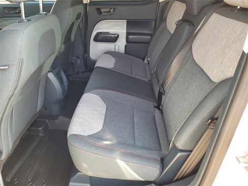 Used 2023 Ford Maverick XLT image 17