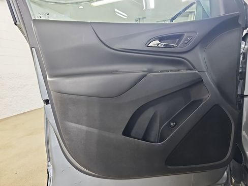 Certified 2024 Chevrolet Equinox LT w/ LPO, Floor Liner Package AWD/4WD image 32