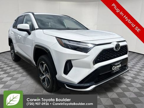 Used 2025 Toyota RAV4 SE AWD/4WD image 1
