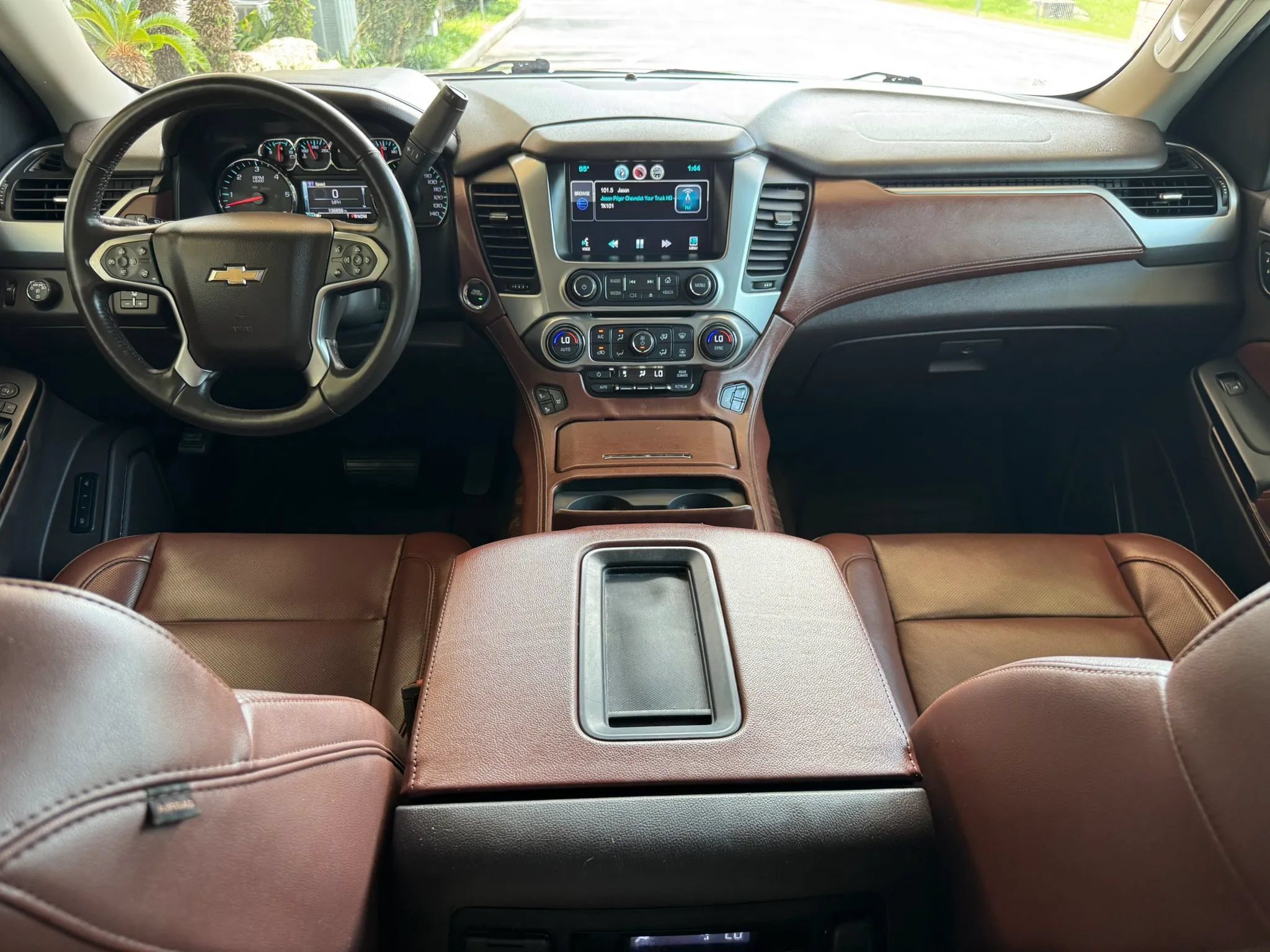 Used 2015 Chevrolet Suburban LTZ AWD/4WD image 27