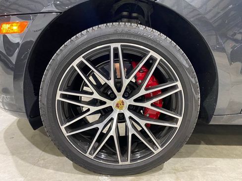 Used 2022 Porsche Macan GTS AWD/4WD image 19