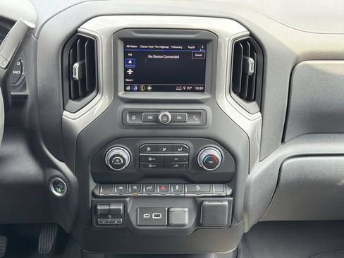 Used 2024 Chevrolet Silverado 1500 Custom Trail Boss w/ Midnight Edition AWD/4WD image 4