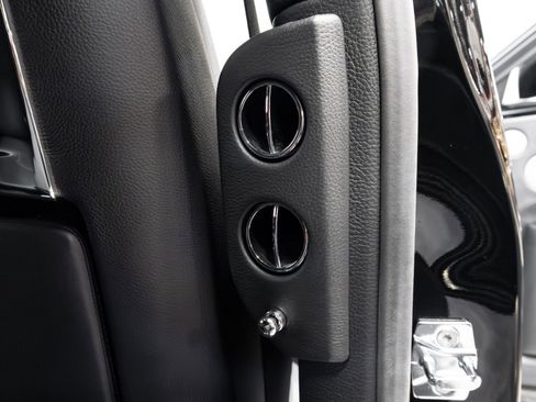 Used 2011 Rolls-Royce Ghost image 67