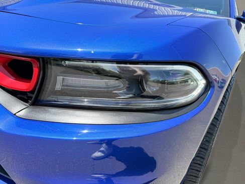 Used 2021 Dodge Charger SXT RWD image 12