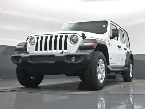 Used 2020 Jeep Wrangler Unlimited Sport S image 44