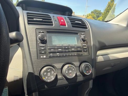 Used 2015 Subaru Forester 2.5i w/ Alloy Wheel Package AWD/4WD image 14