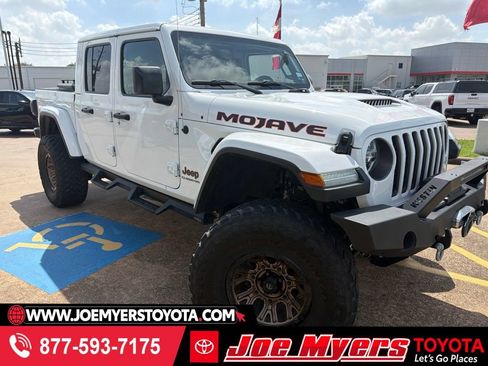 Used 2022 Jeep Gladiator Mojave w/ LED Lighting Group AWD/4WD image 1