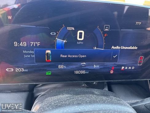 Used 2024 Chevrolet Blazer EV LT AWD/4WD image 17