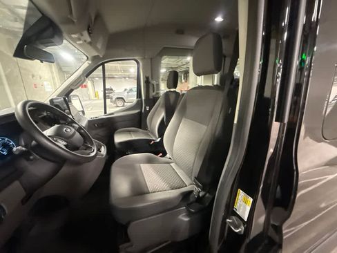 Used 2025 Ford Transit 350 XLT RWD image 12