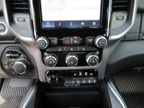 Used 2025 RAM 1500 Big Horn image 25