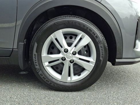 Certified 2025 Nissan Kicks Play S FWD image 9