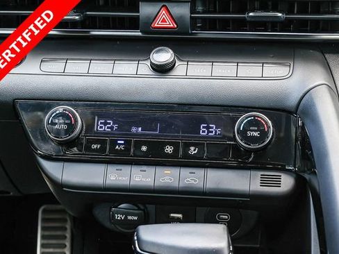 Certified 2025 Hyundai Elantra SEL FWD image 15
