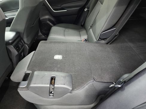 Used 2024 Toyota RAV4 XLE image 33