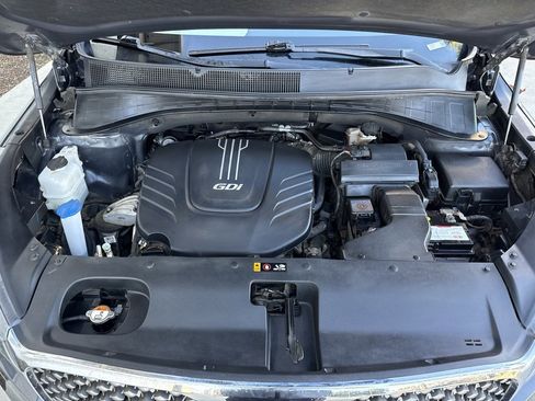 Used 2018 Kia Sorento SX image 16