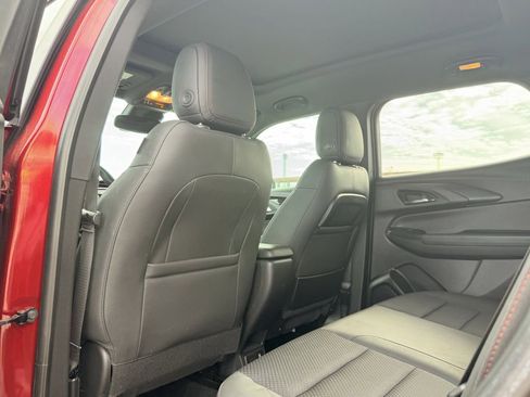 Used 2023 Chevrolet TrailBlazer RS w/ Sun and Liftgate Package image 18