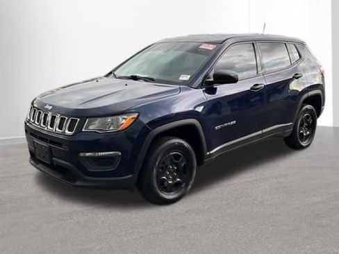 Used 2018 Jeep Compass Sport image 1