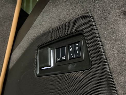 Used 2025 Cadillac Escalade Premium Luxury w/ LPO, Floor Liner Package AWD/4WD image 26