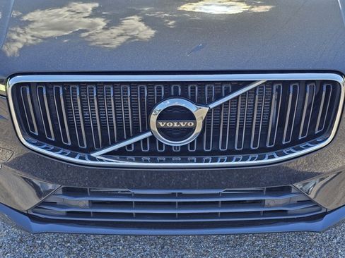 Used 2020 Volvo XC60 T8 Momentum w/ Premium Package AWD/4WD image 3